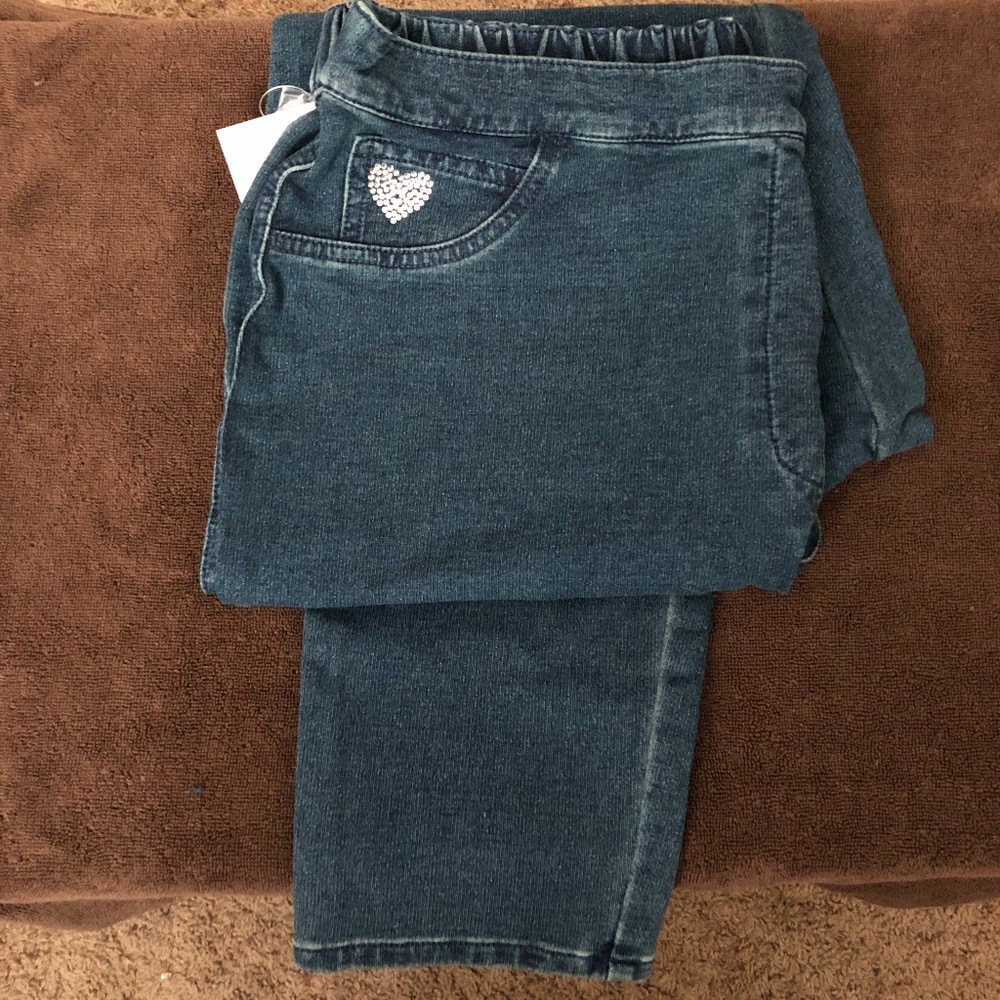 Skinny Dream Jeannes by Quaker Factory